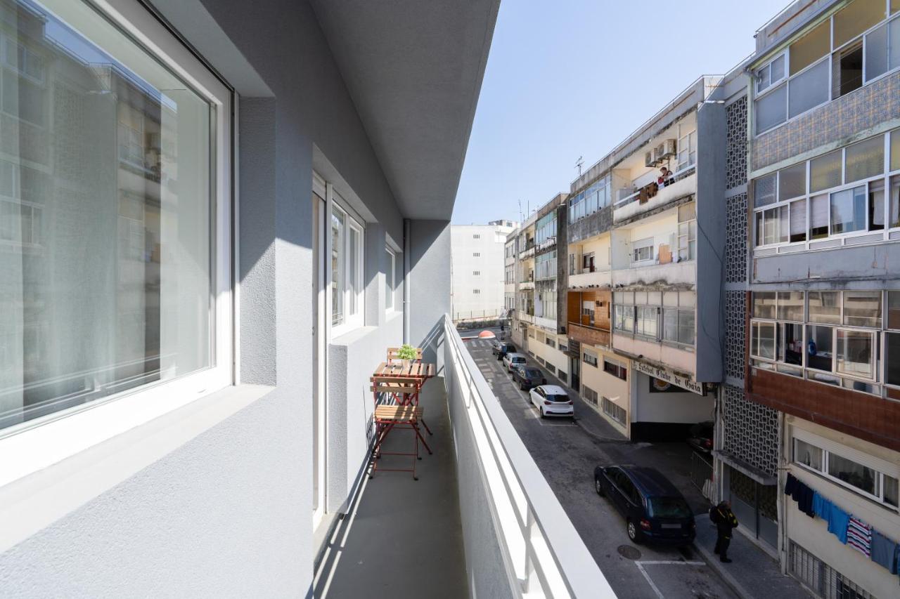 Sweet Sunny Flat W/ Balcony - Gaia Apartment Vila Nova de Gaia Luaran gambar