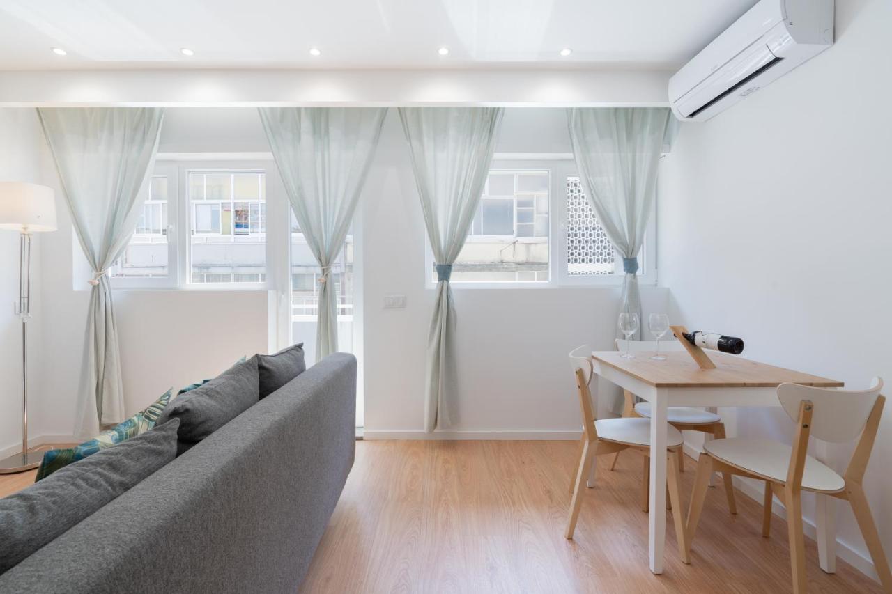 Sweet Sunny Flat W/ Balcony - Gaia Apartment Vila Nova de Gaia Luaran gambar