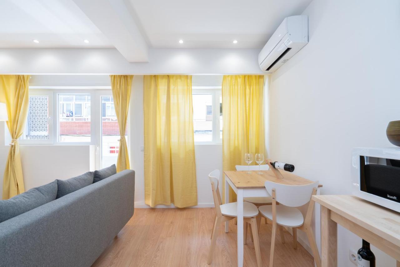 Sweet Sunny Flat W/ Balcony - Gaia Apartment Vila Nova de Gaia Luaran gambar